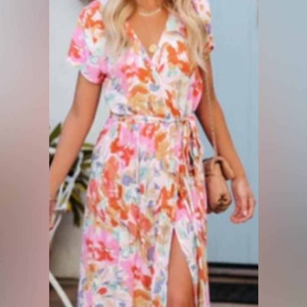 Beautiful wrap dress, I had snaps added for modesty - Picture 10 of 10